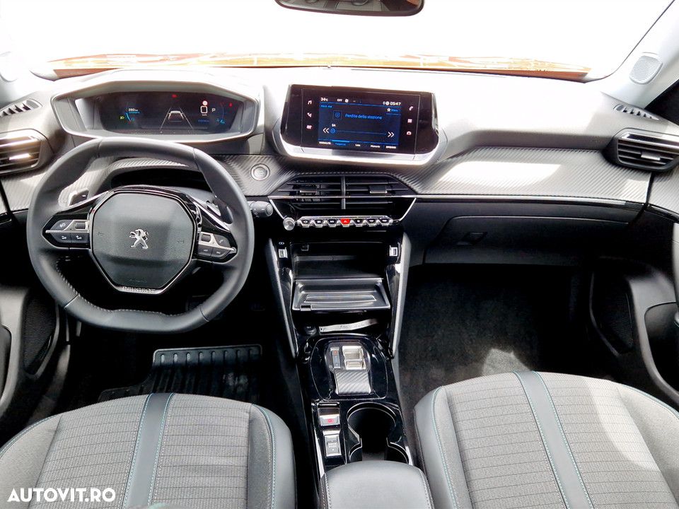 Peugeot 2008 PureTech 130 EAT8 Allure - 13