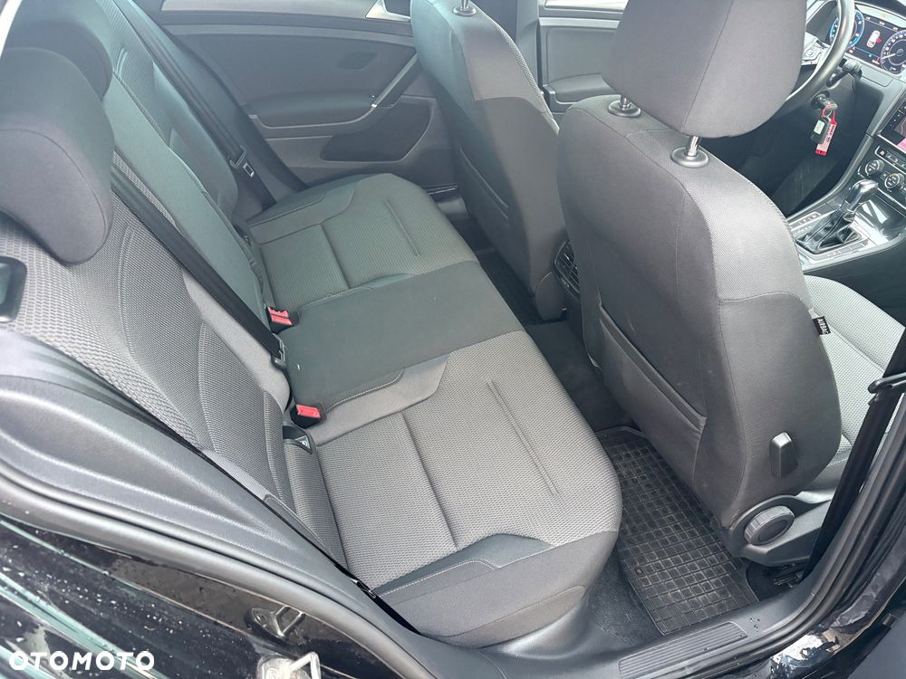 Volkswagen Golf - 15