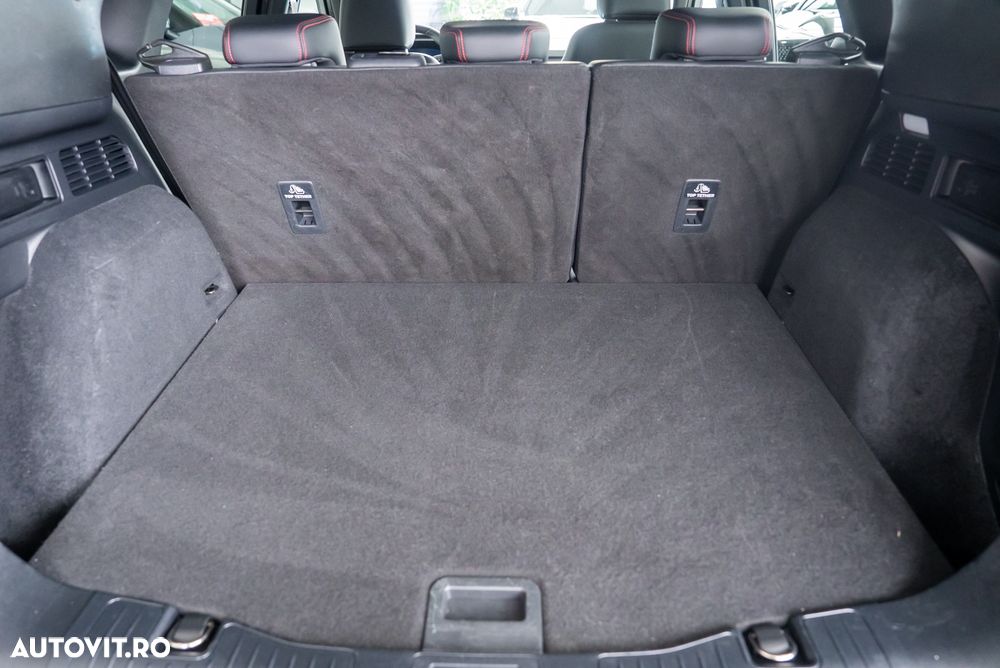 Ford Kuga 2.5 Duratec PHEV ST-LINE - 13