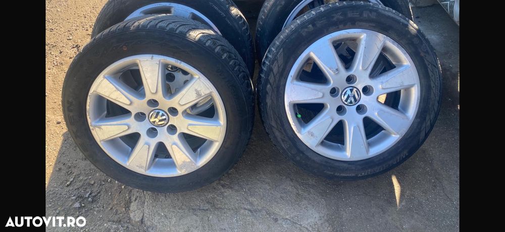 Volkswagen Touran 1.5 TSI DSG Highline - 10