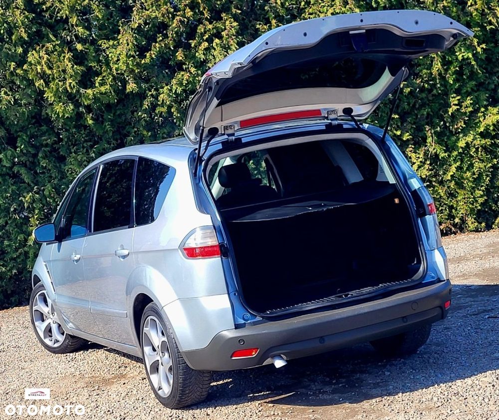 Ford S-Max - 26