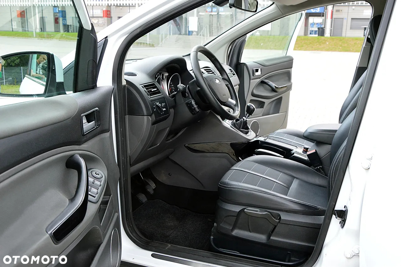Ford Kuga 2.0 TDCi Titanium - 5
