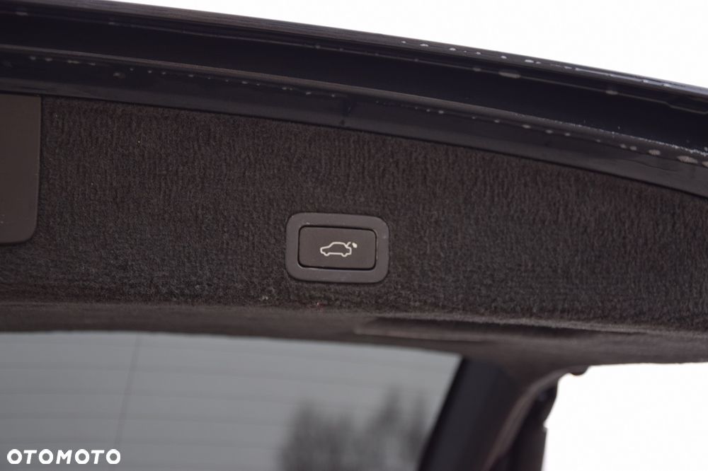 Volvo XC 60 D5 AWD RDesign - 21