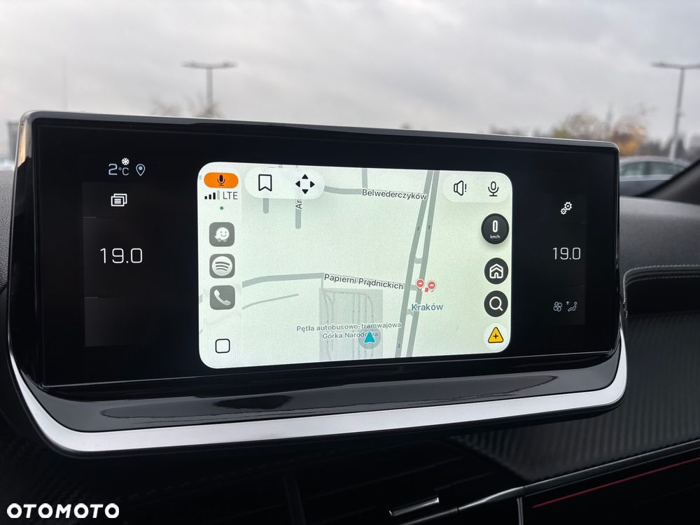 Peugeot 208 PureTech 100 EAT8 GT Pack - 26