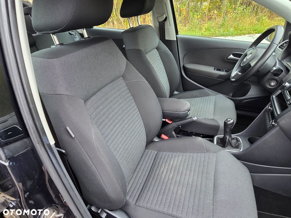 Volkswagen Polo - 8