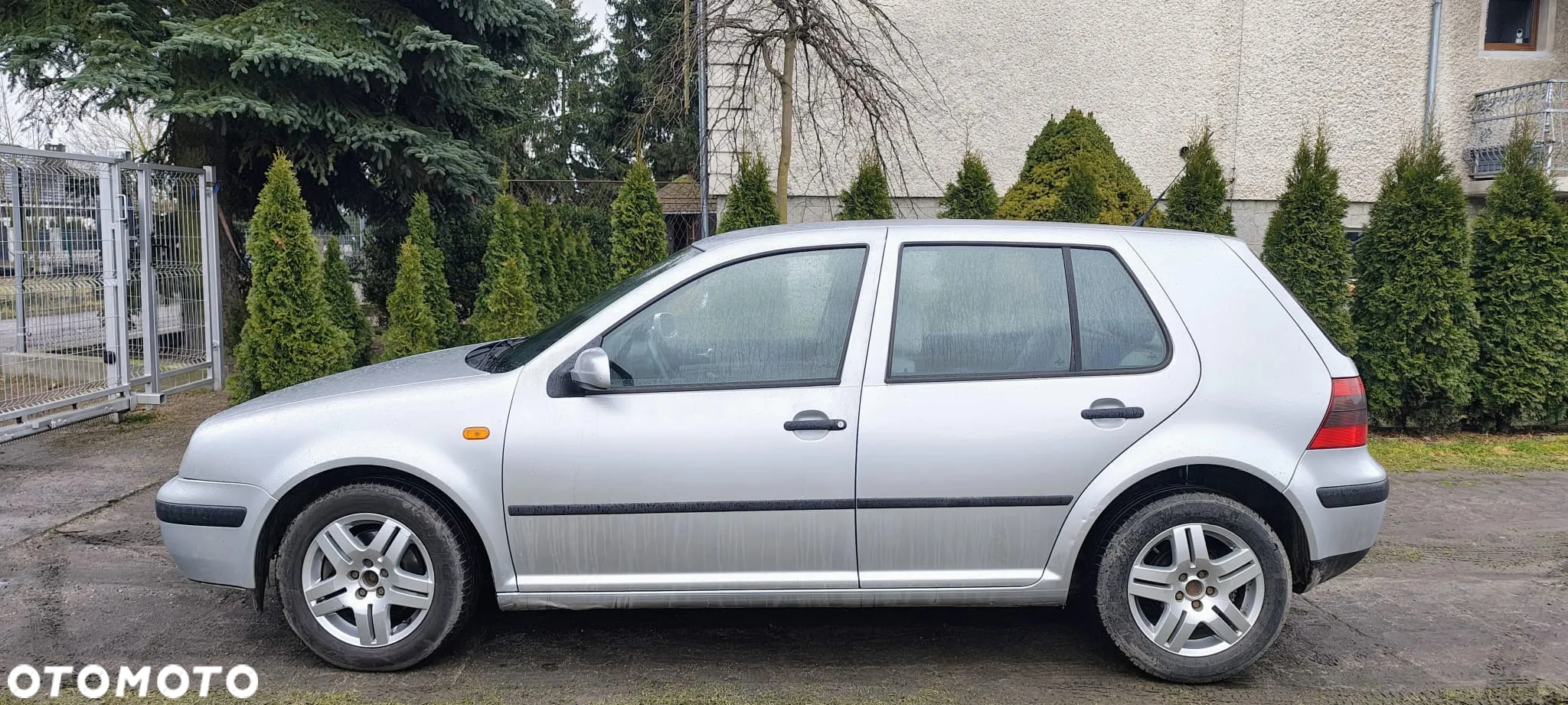 Volkswagen Golf - 3