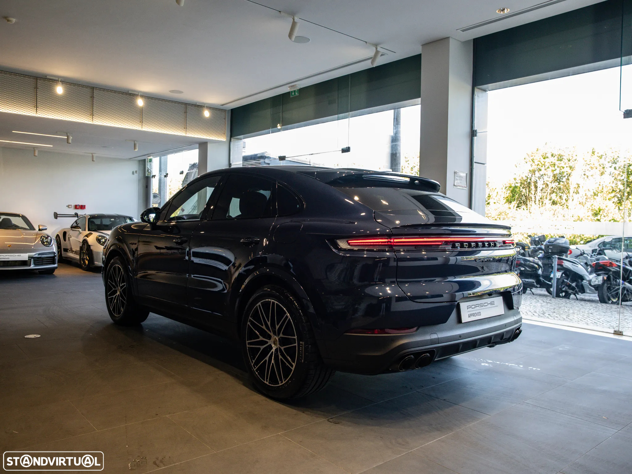 Porsche Cayenne Coupé E-Hybrid - 4