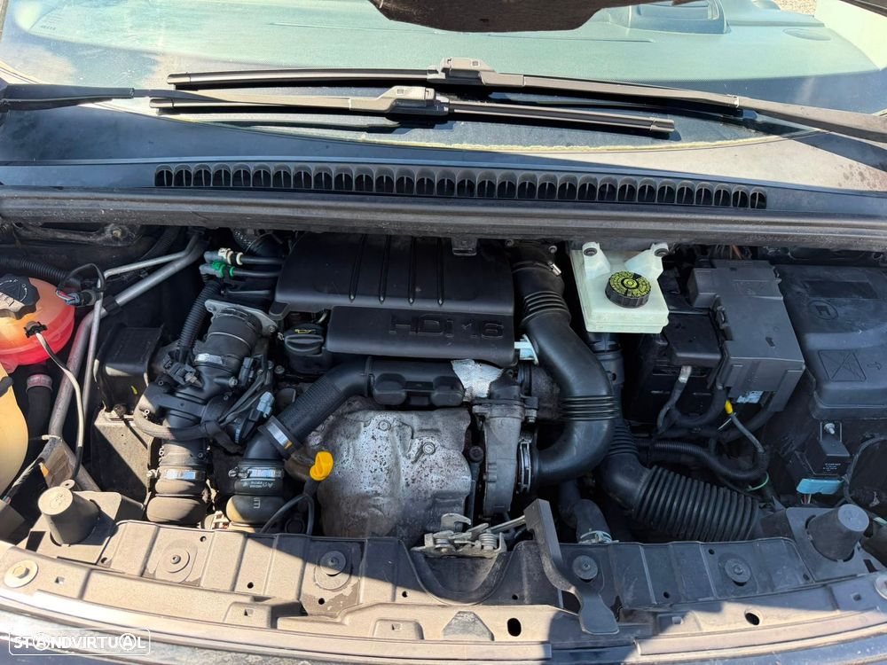 Peugeot 3008 1.6 HDi Sport - 17