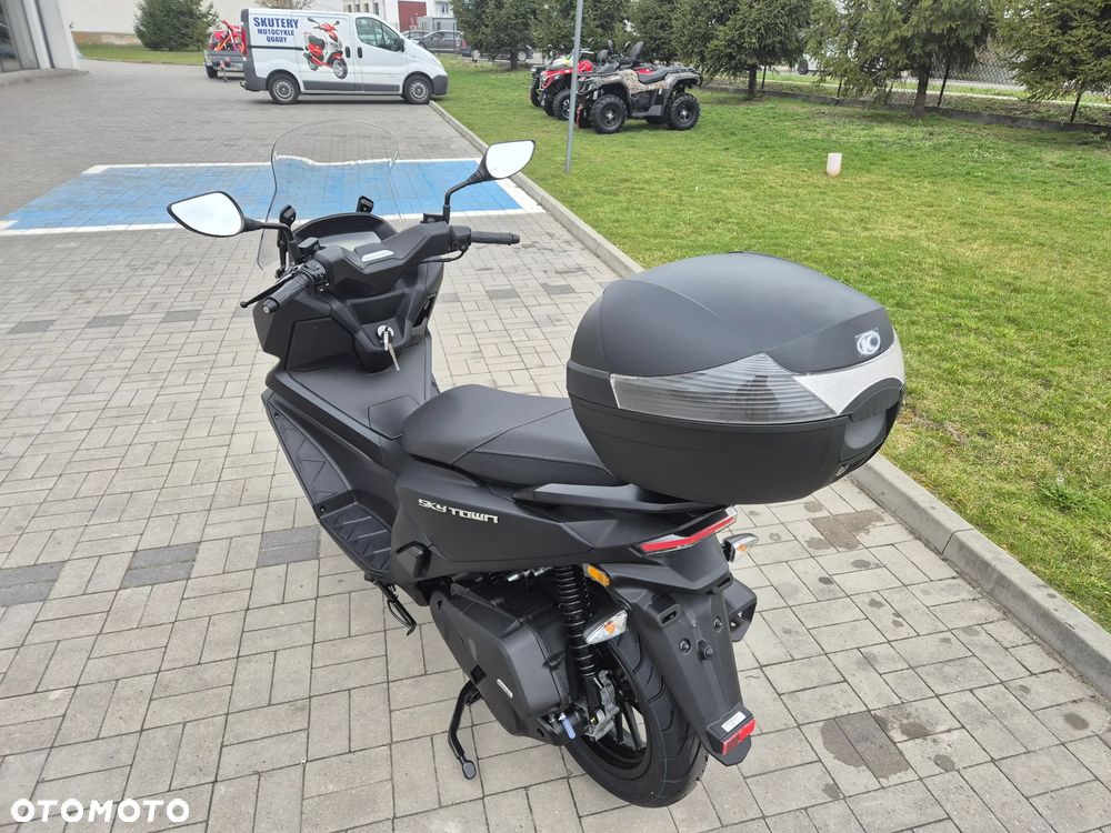 Kymco Skytown - 5