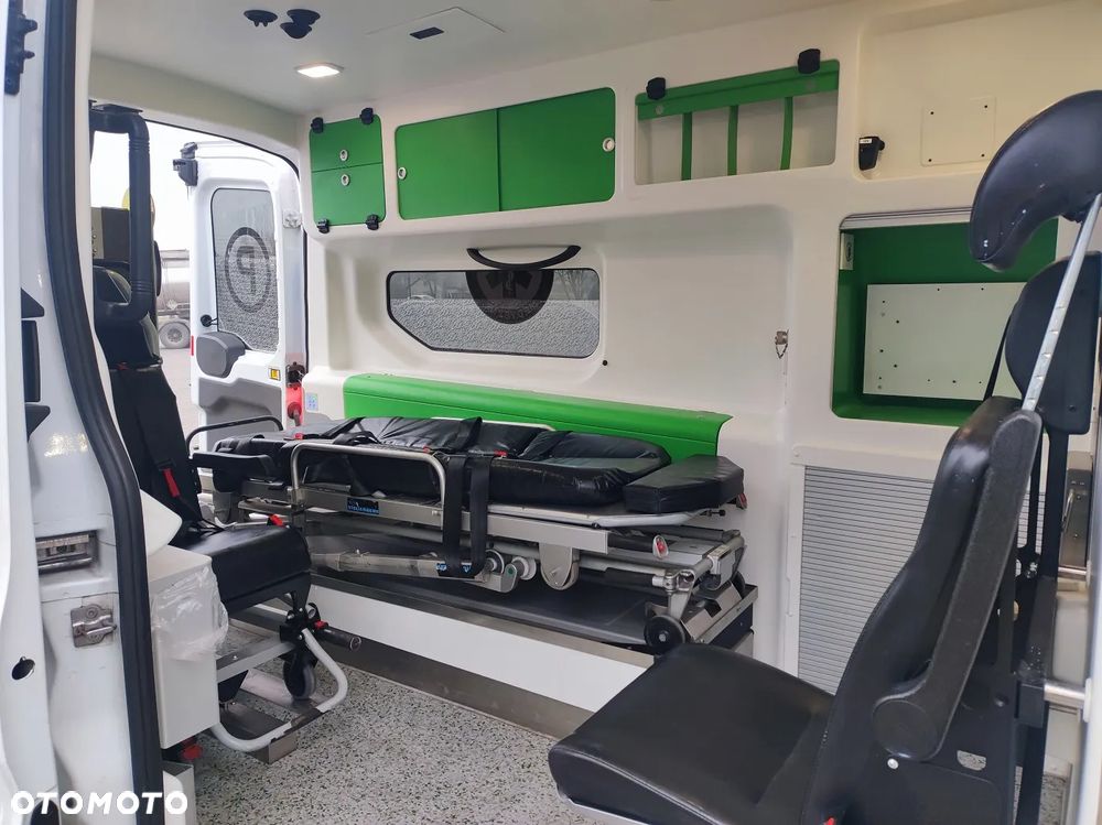 Ford Transit Karetka Ambulans - 10