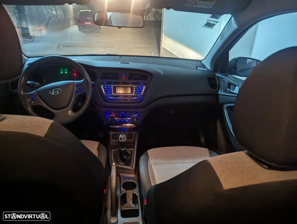 Hyundai i20 1.1 CRDi Access+Bluetooth - 3