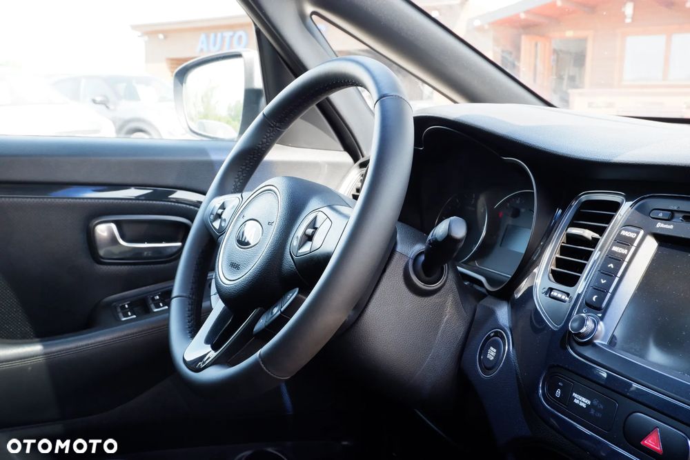 Kia Carens 1.7 CRDi XL - 5
