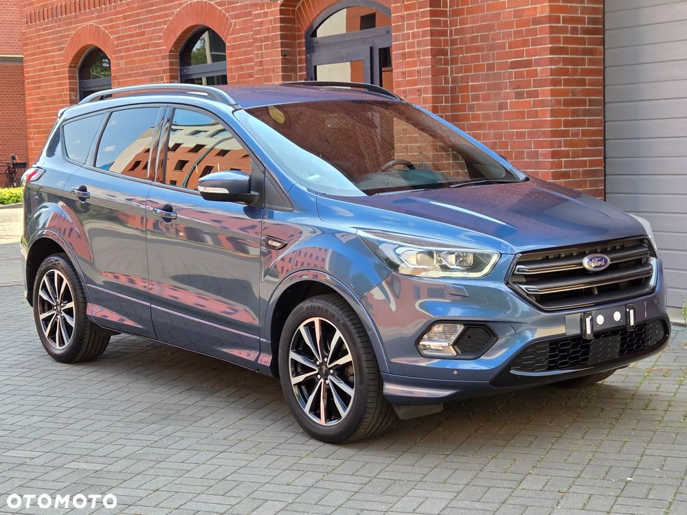 Ford Kuga 1.5 EcoBoost 2x4 ST-Line - 9