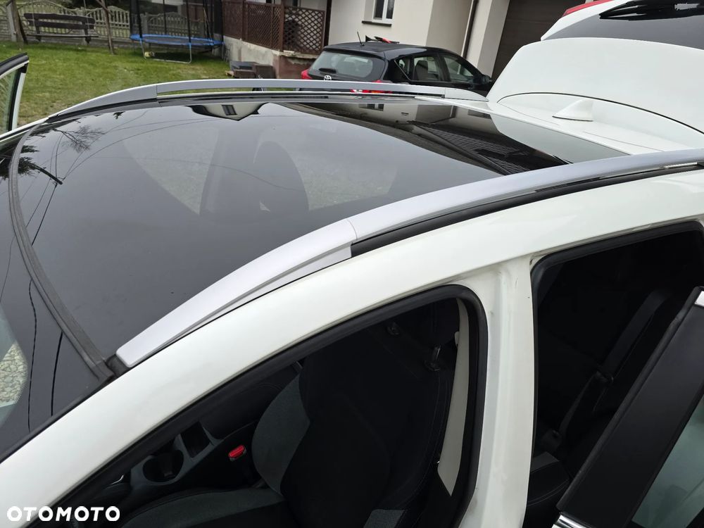 Nissan Qashqai 1.6 DCi 4x4 N-Connecta - 16