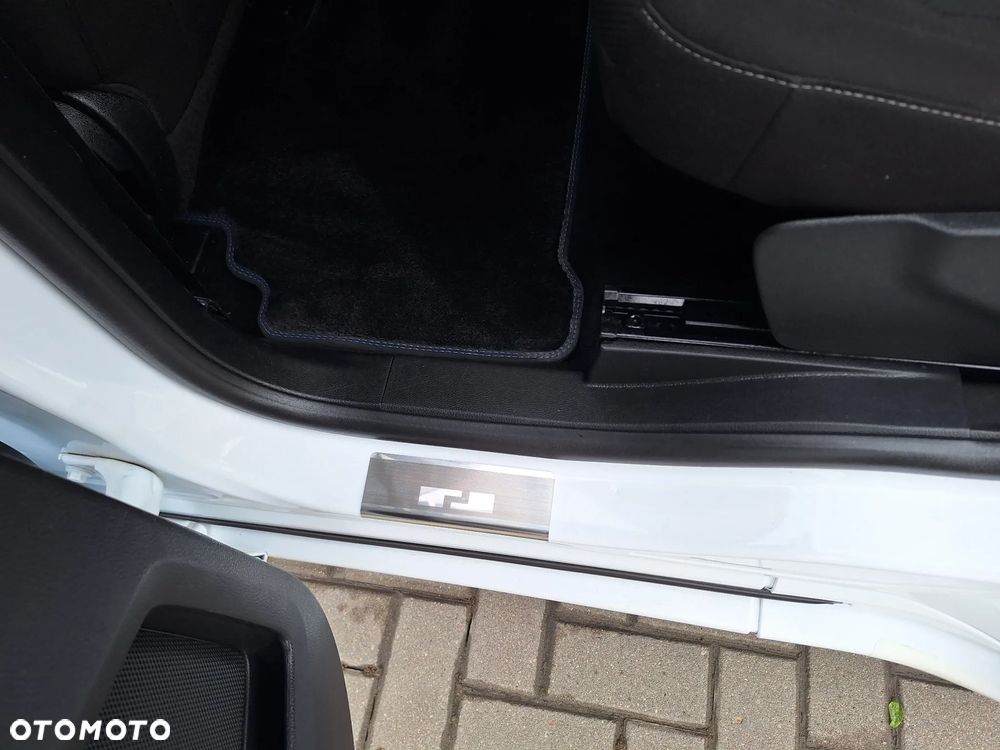 Ford S-Max - 22