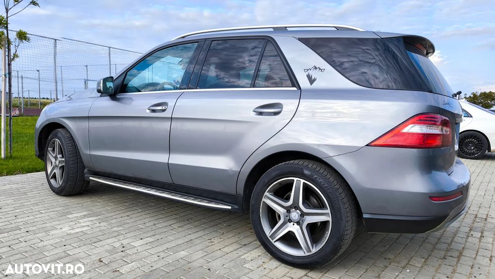 Mercedes-Benz ML 250 BlueTec 4MATIC Aut - 2
