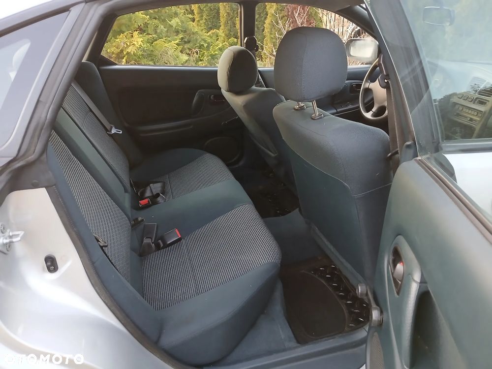 Mazda 323F 1.5 - 21