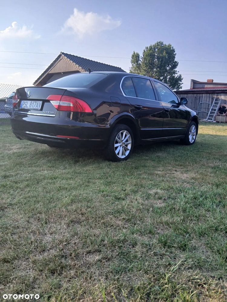 Skoda Superb 2.0 TDI Ambition - 8