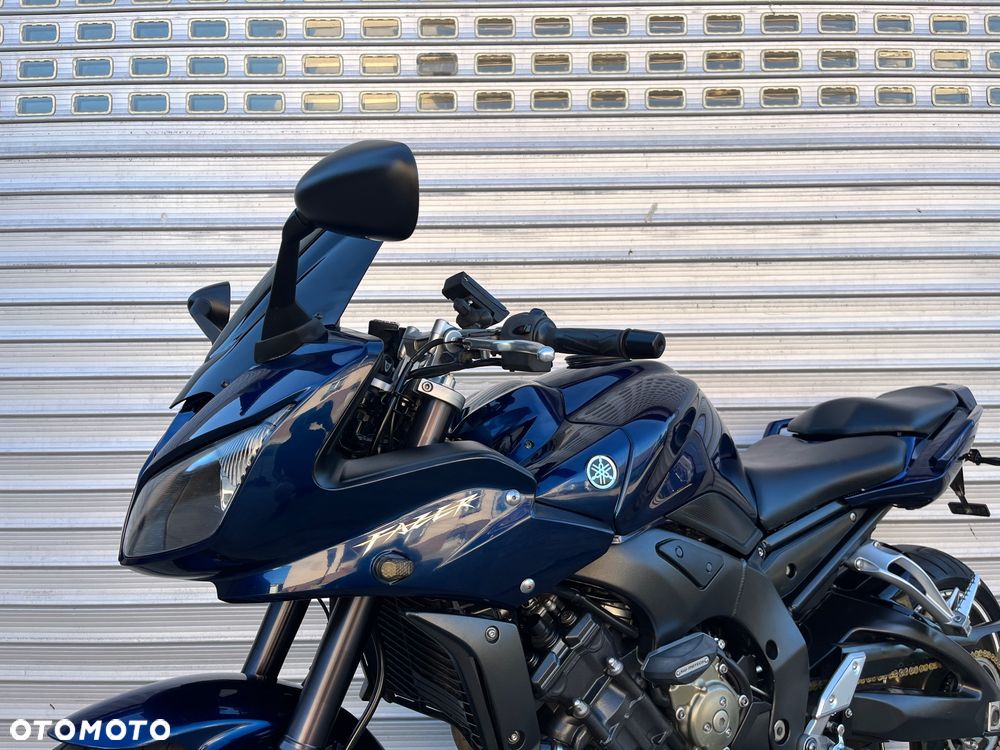 Yamaha FZ - 24