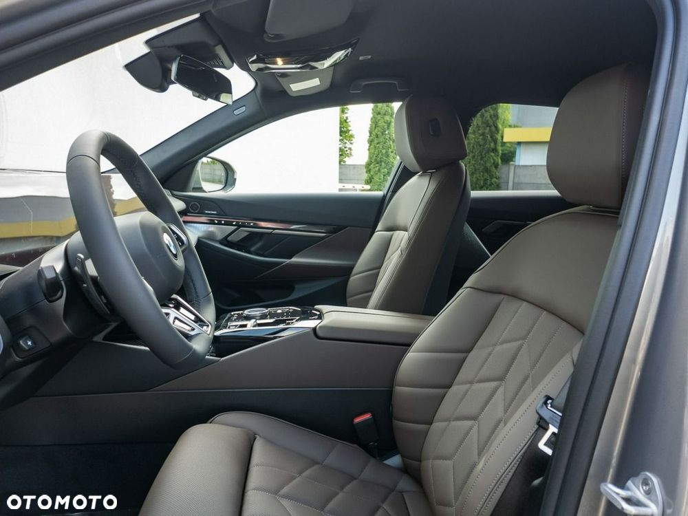 BMW Seria 5 - 15