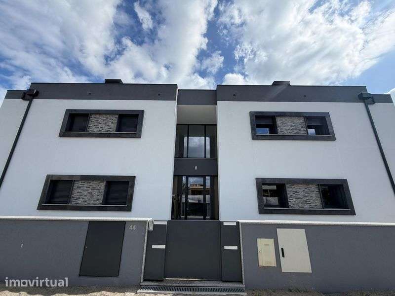 ARRENDO Apartamento T3 Vila de Prado