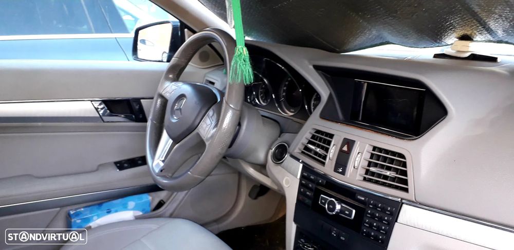 Mercedes-Benz E 250 CDi Avantgarde BlueEfficiency Auto - 3