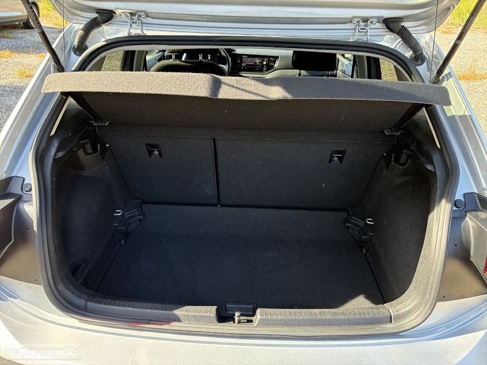 VW Polo 1.0 TSI Urban DSG - 17