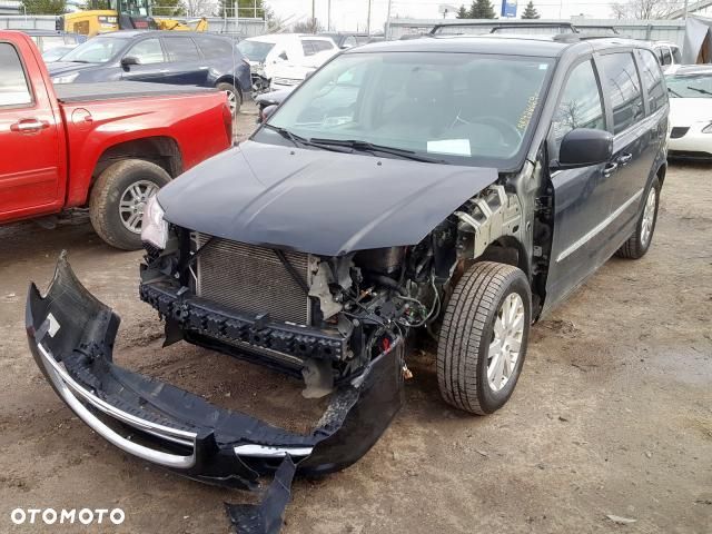 Chrysler Town & Country 3.6 Touring - 10