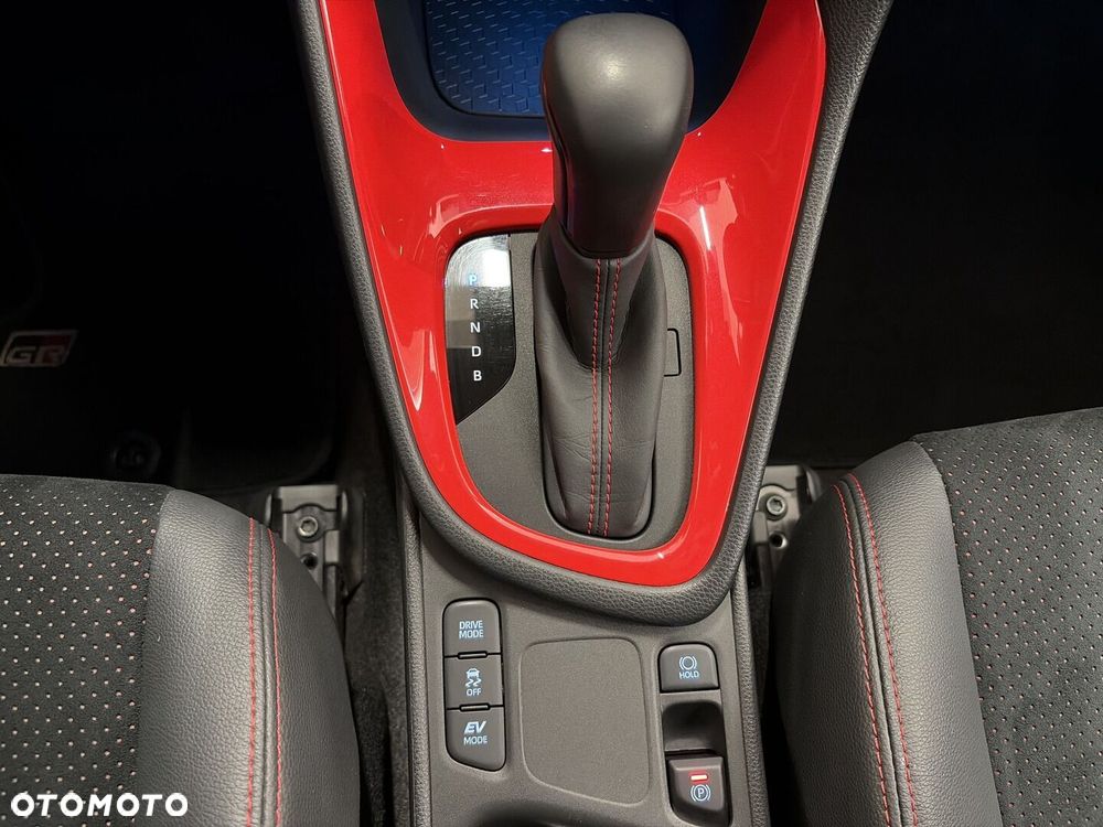 Toyota Yaris - 21