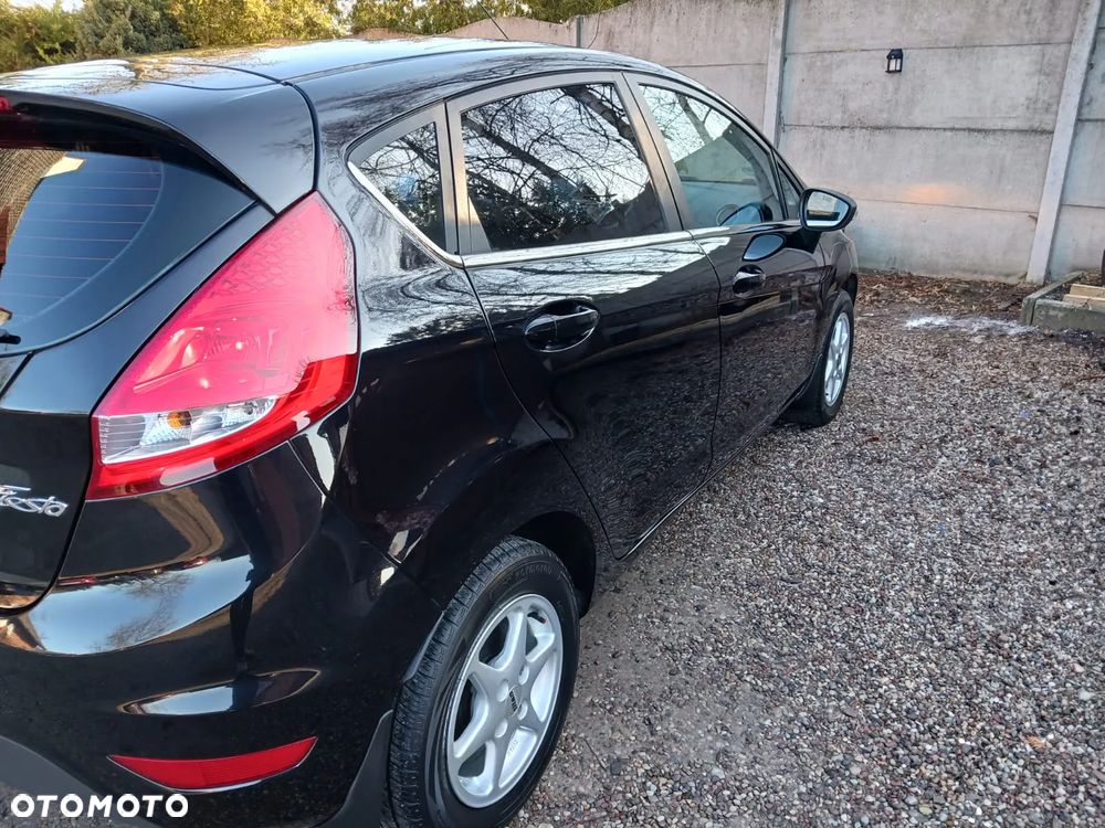 Ford Fiesta 1.6 TDCi DPF Gold X - 6