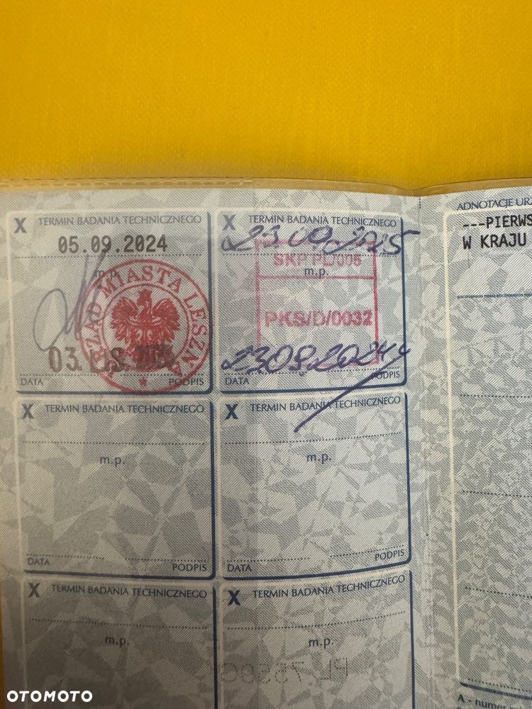 Peugeot 308 1.6 HDi Premium - 12