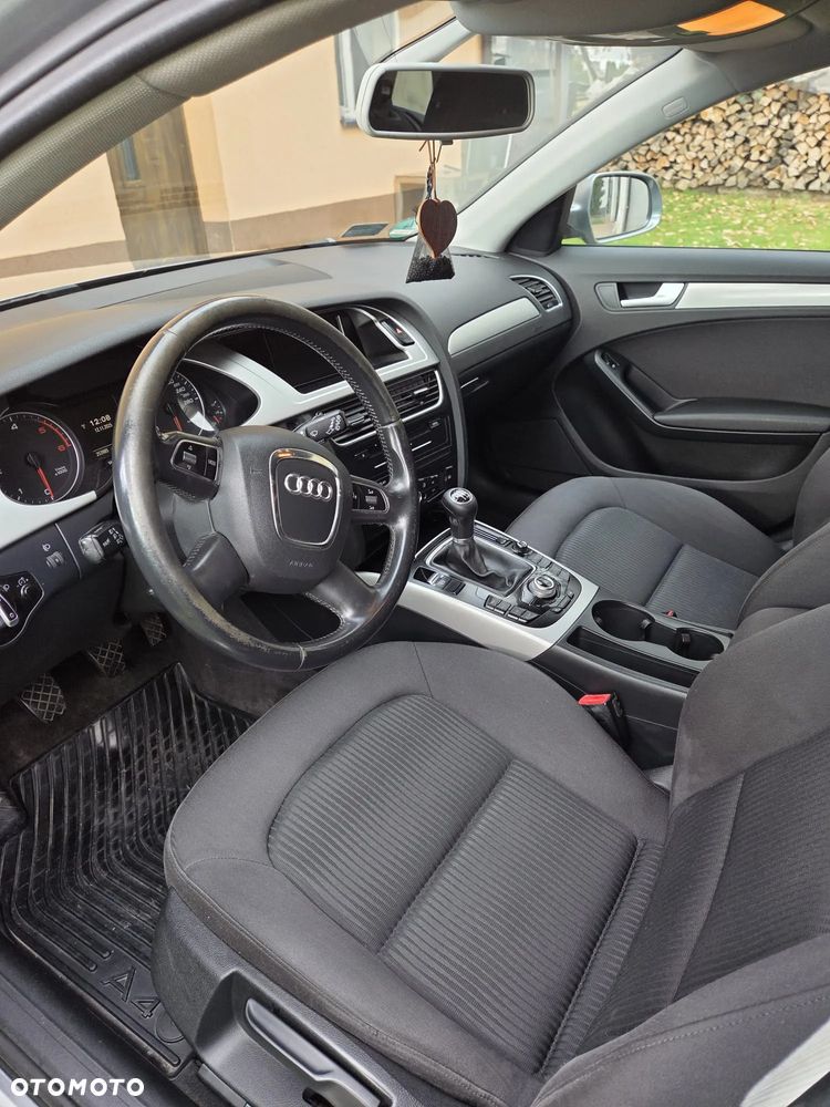 Audi A4 Avant 2.0 TDI DPF Attraction - 7