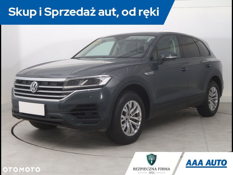 Volkswagen Touareg - 2