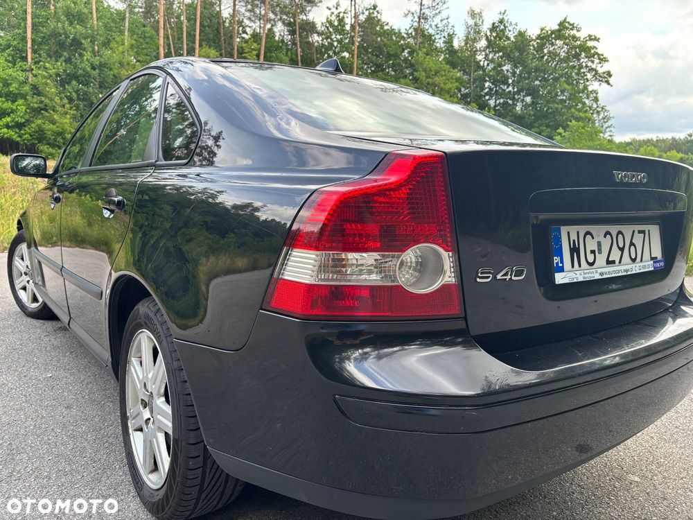 Volvo S40 1.8 - 9