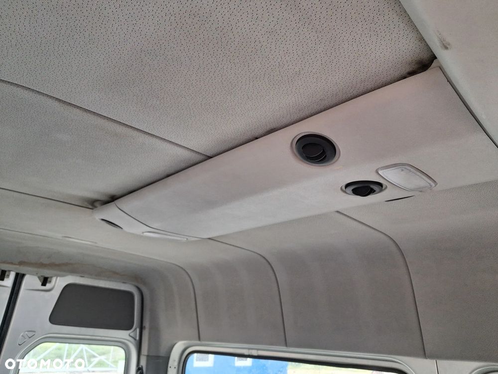 Volkswagen Crafter - 17