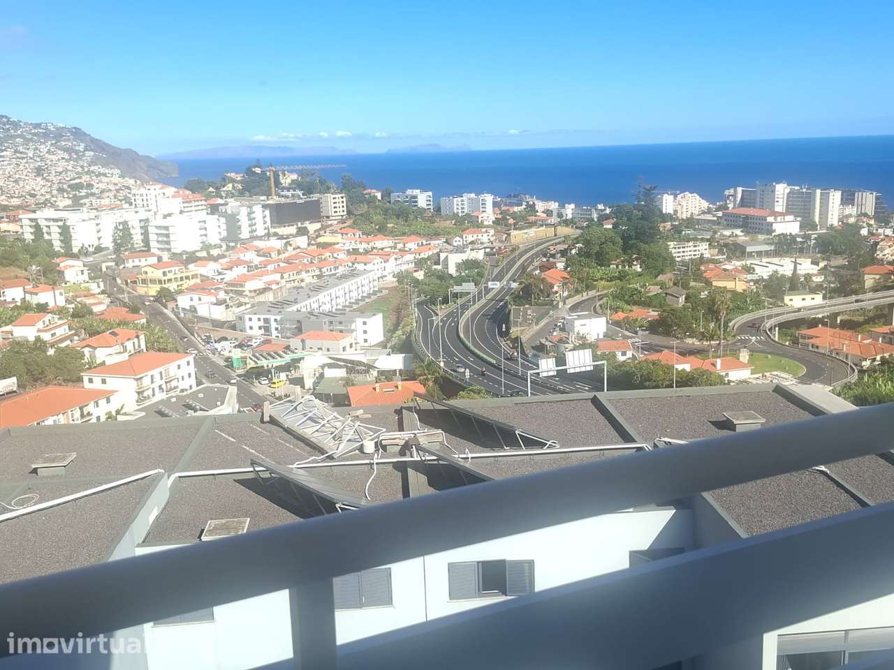 Apartamento T3 para arrendamento, Rua da Encosta do Pilar, 5º andar - Grande imagem: 3/25