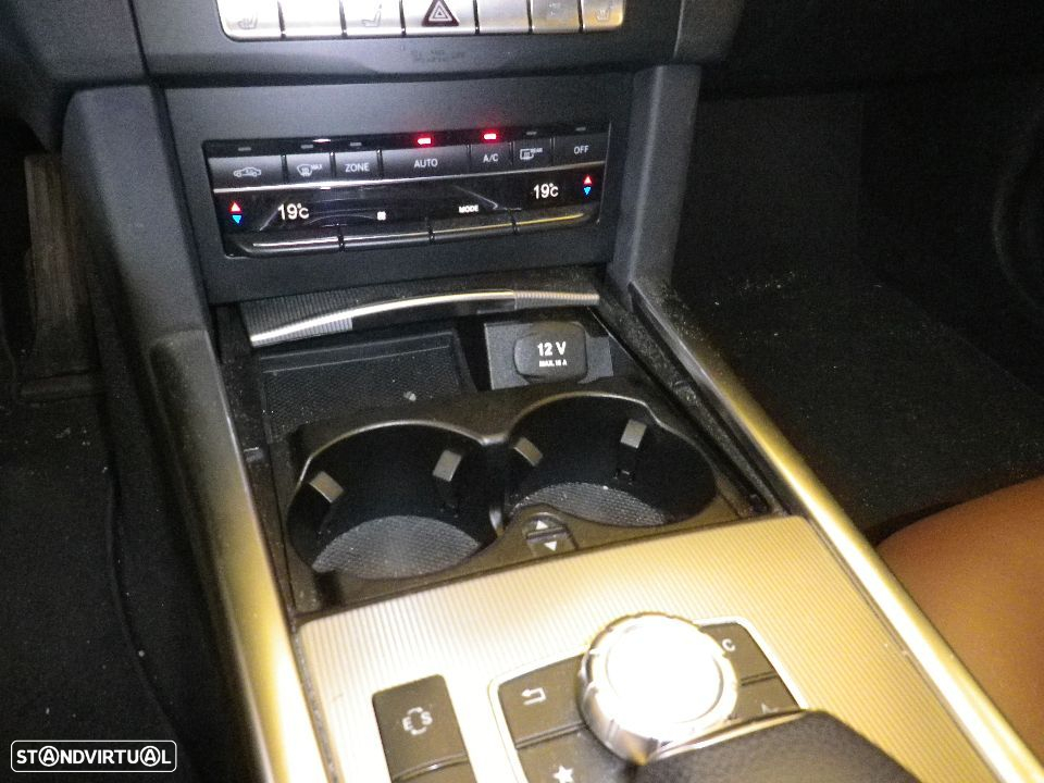 Mercedes-Benz E 300 Bluetec Hybrid Avantgarde - 35