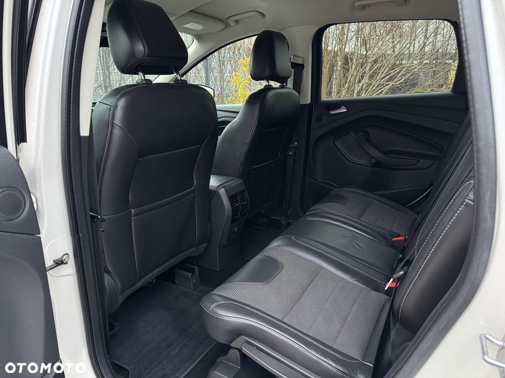 Ford Kuga 2.0 TDCi 4x4 Titanium - 20