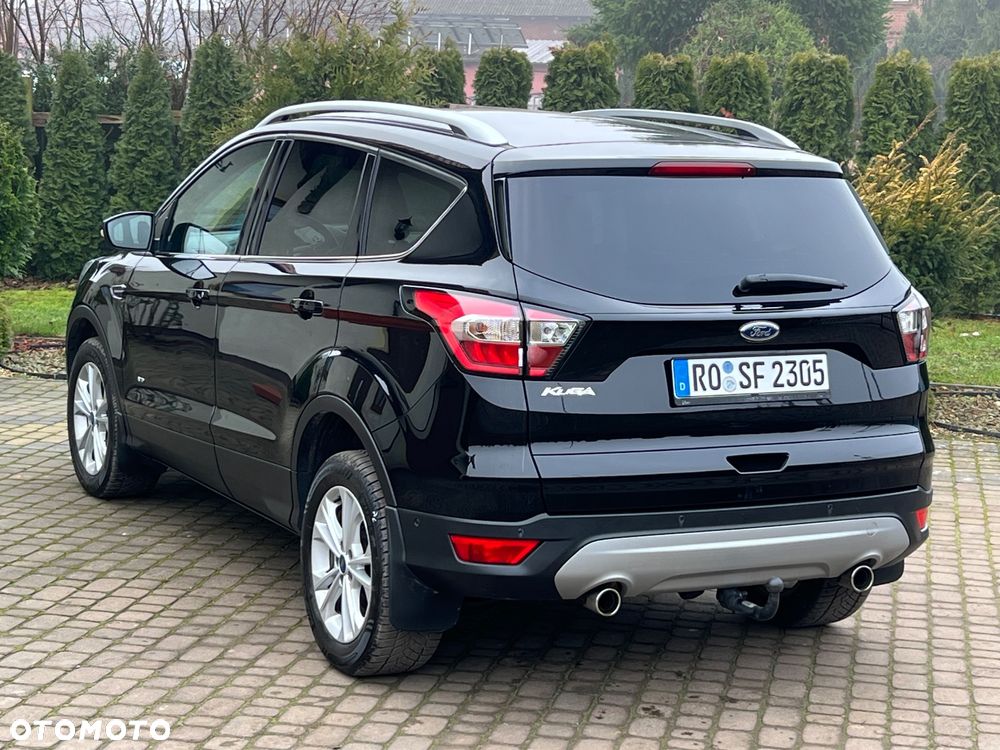 Ford Kuga - 10