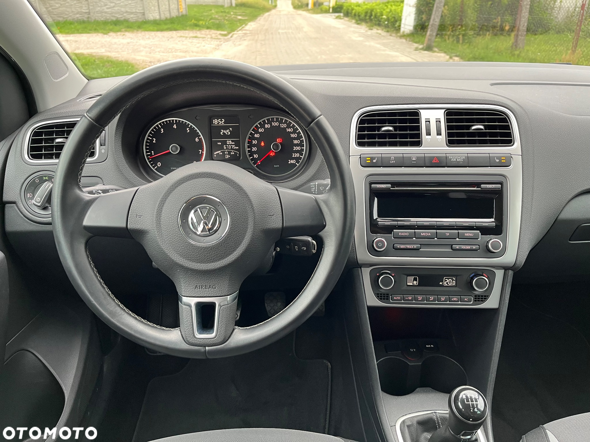 Volkswagen Polo 1.4 Life - 22