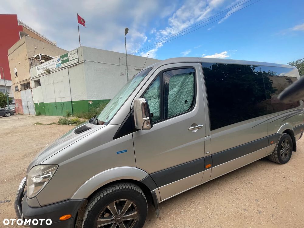 Mercedes-Benz Sprinter - 25