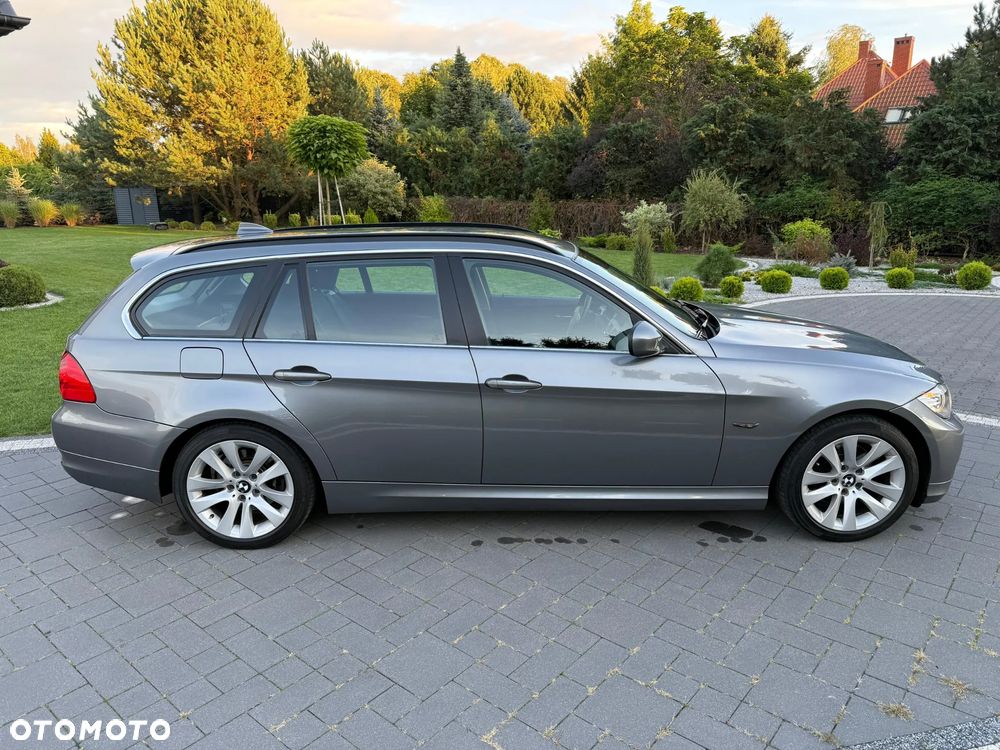 BMW Seria 3 320i - 7