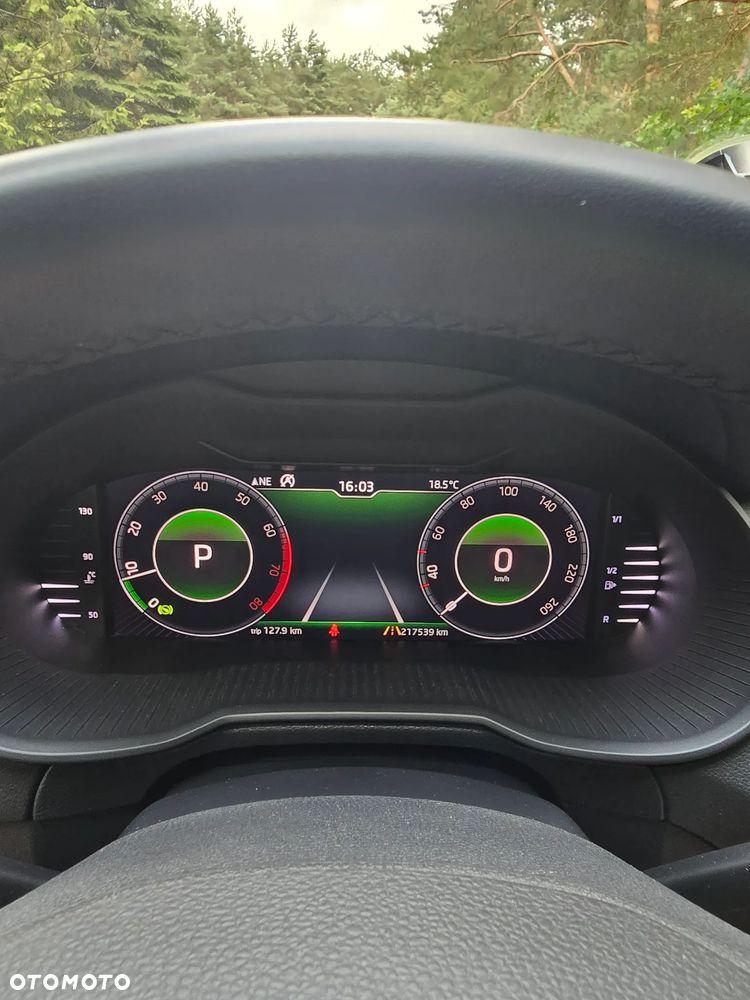 Skoda Octavia 2.0 TSI DSG L&K - 14