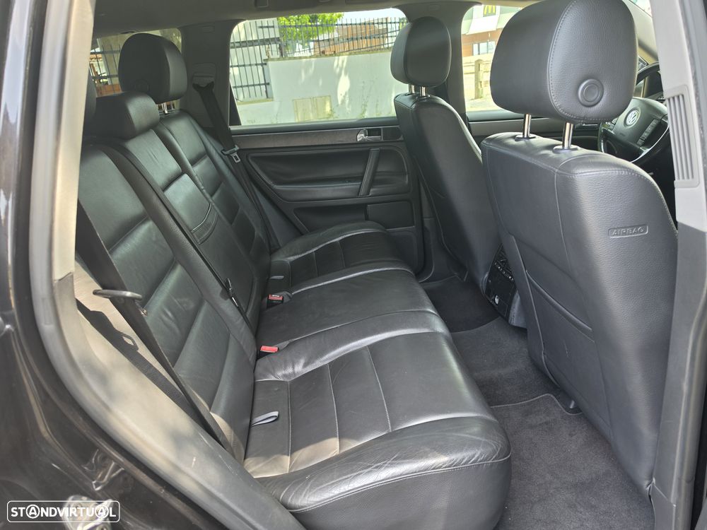 VW Touareg 3.0 TDI V6 - 25