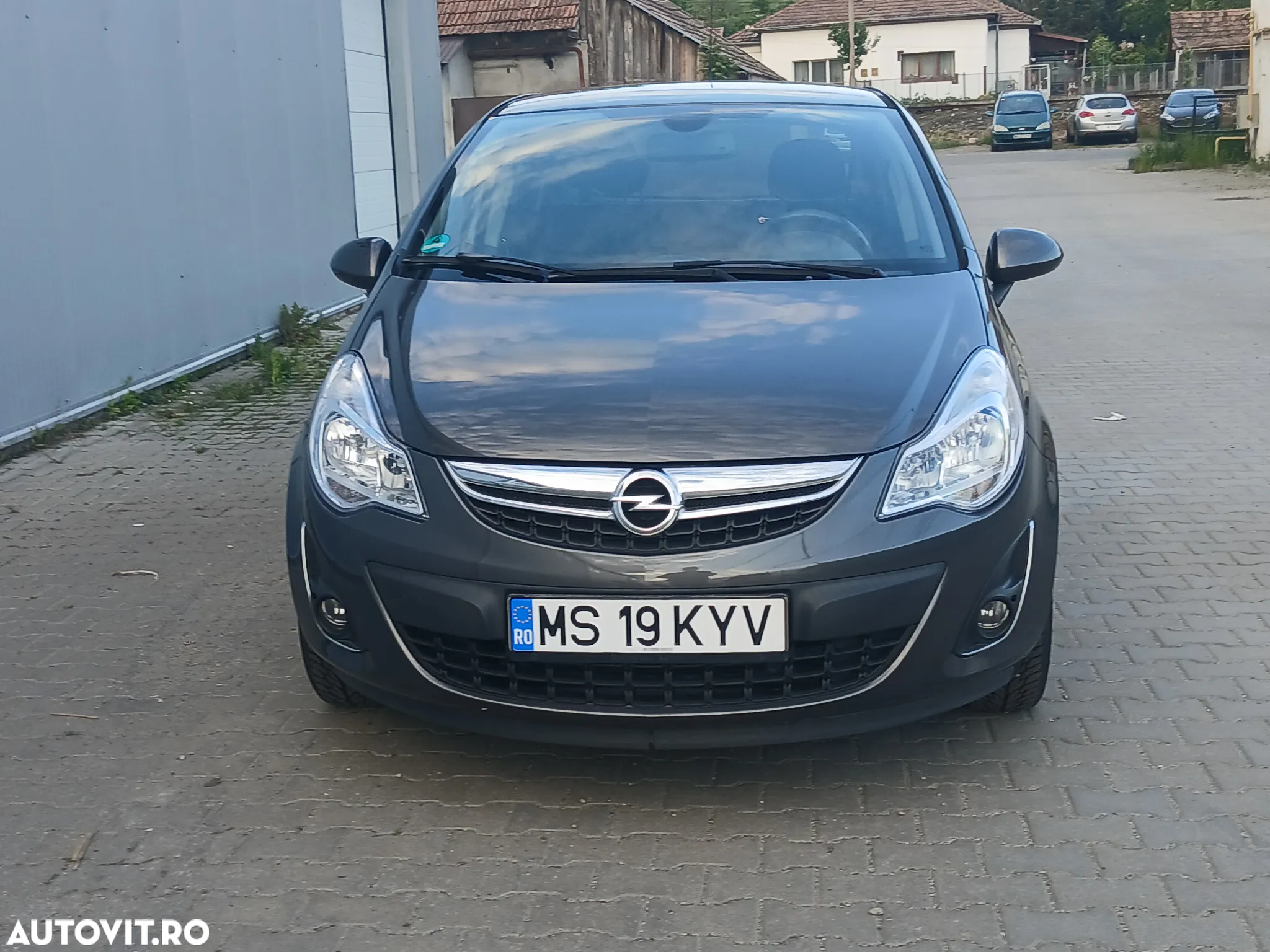 Opel Corsa 1.4 Enjoy - 2