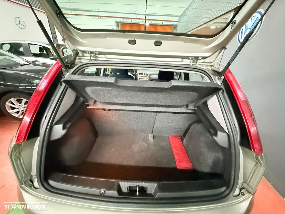 Fiat Punto 1.4 16V Emotion - 8