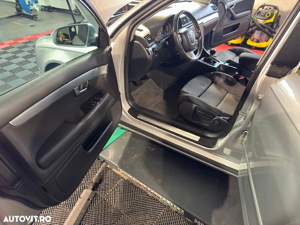Audi A4 - 12
