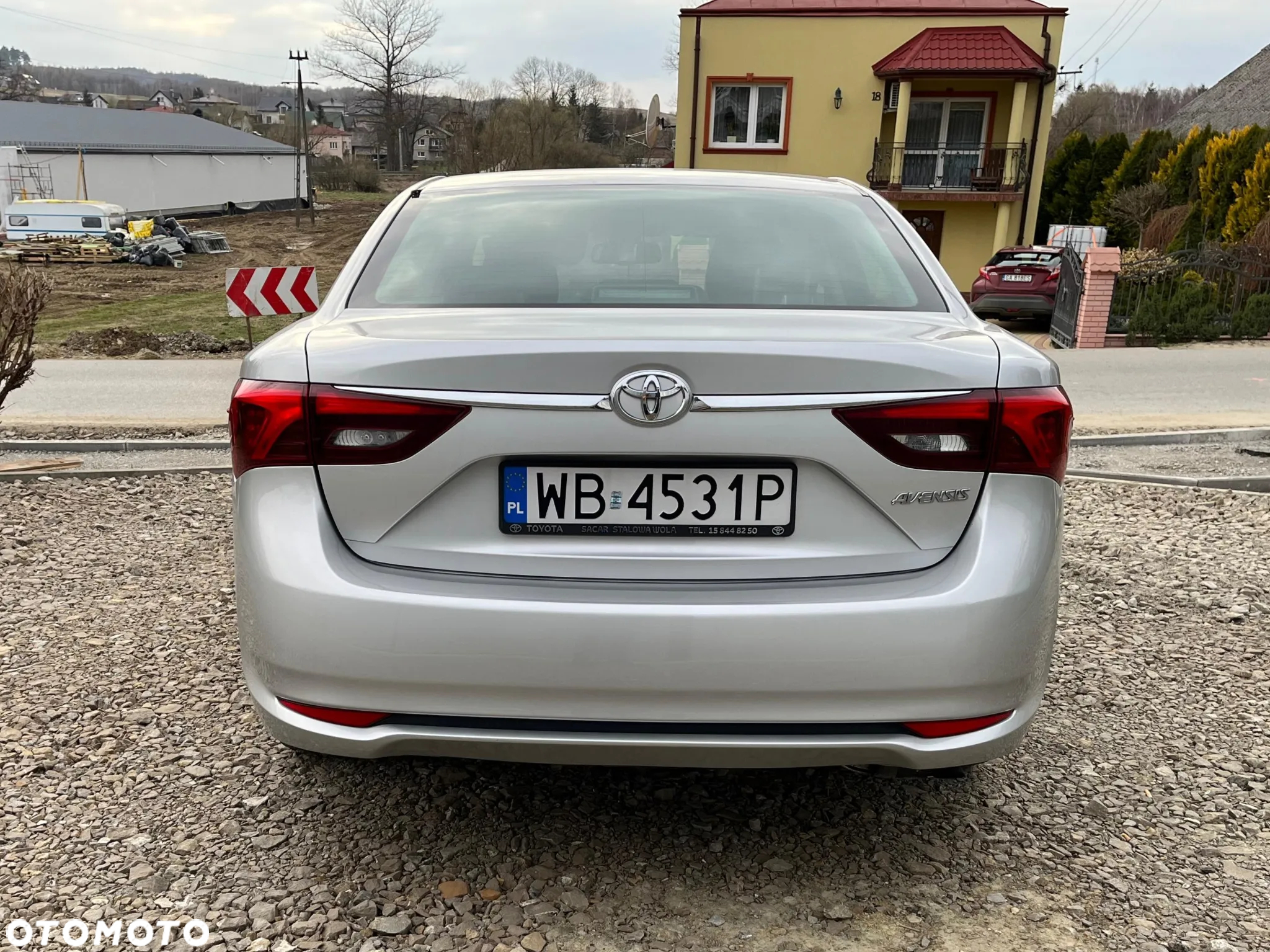 Toyota Avensis 1.8 Active - 8