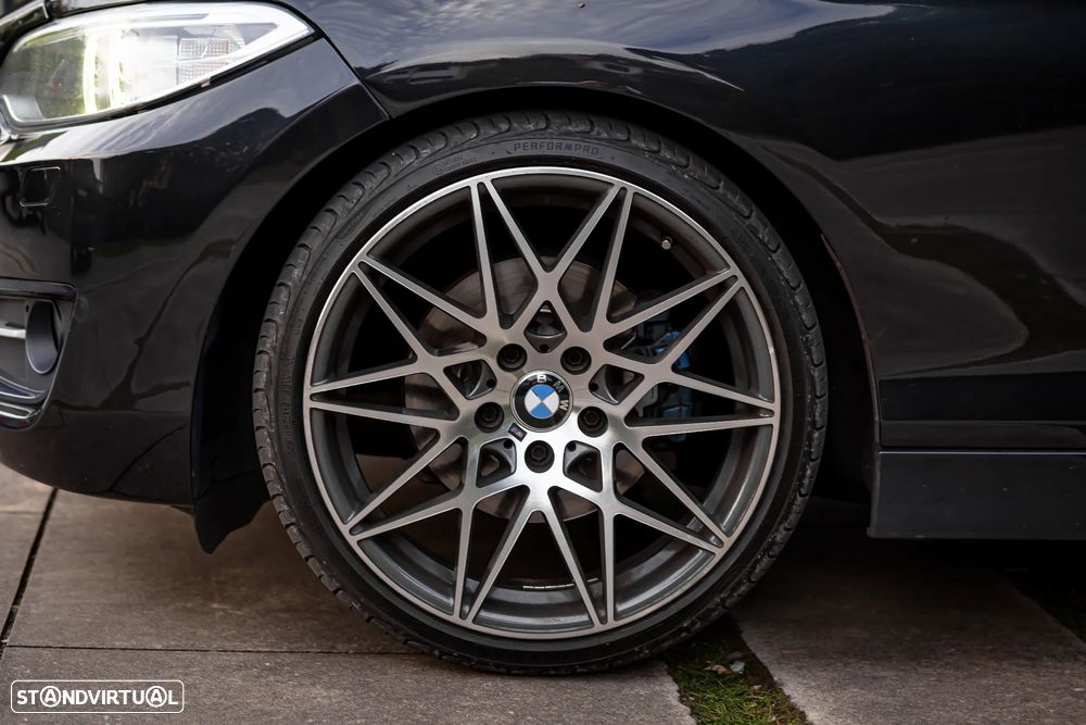 BMW 220 d Sport Line - 18