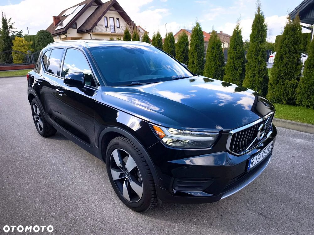 Volvo XC 40 T5 AWD Momentum - 2